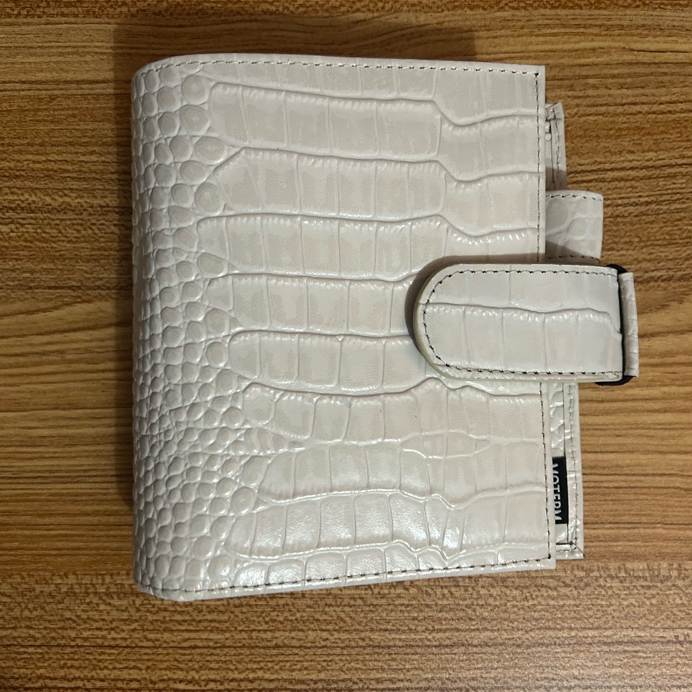 Moterm Luxe 2.0 Croc-Embossed A7 Ring Planner